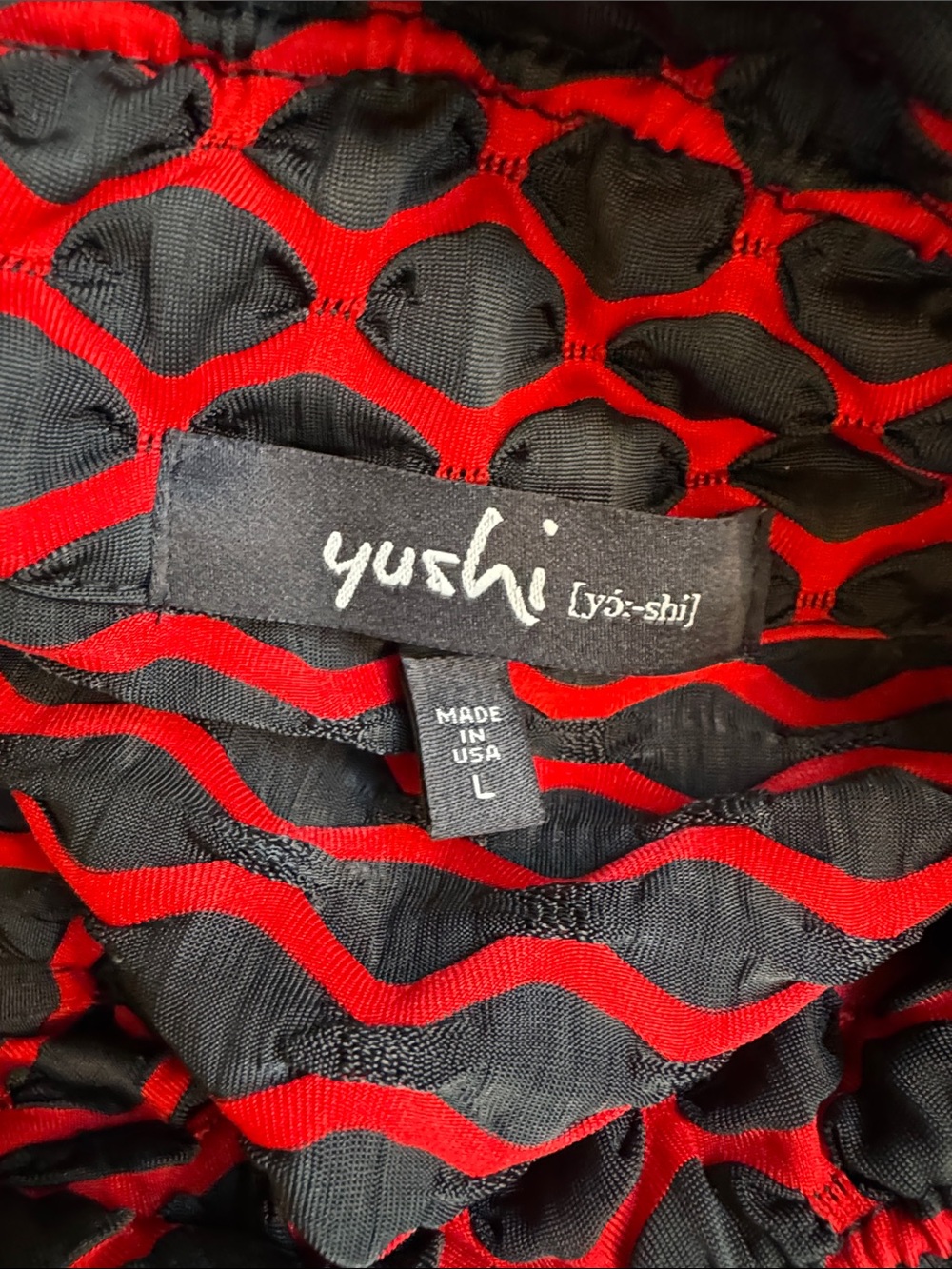 Women’s -Sz L- Red & Black Honeycombed Pattern Toggle Asymmetrical Jacket-Coat - Picture 7 of 11